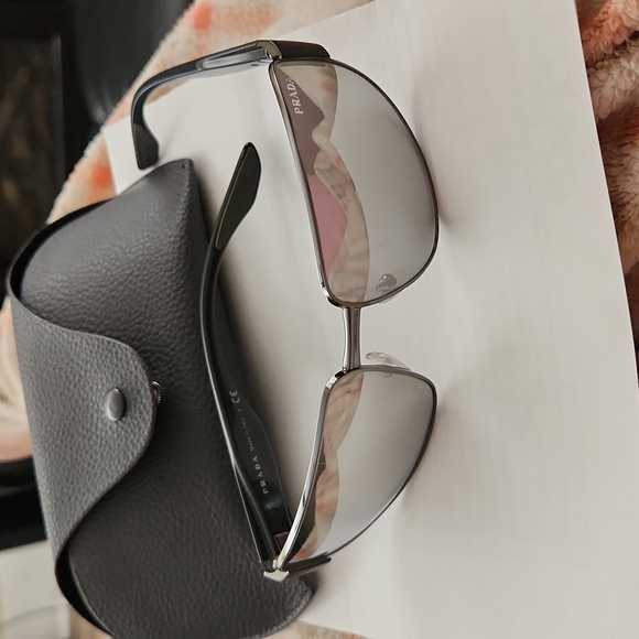 Designer Sunglasses - Picture 1 of 1